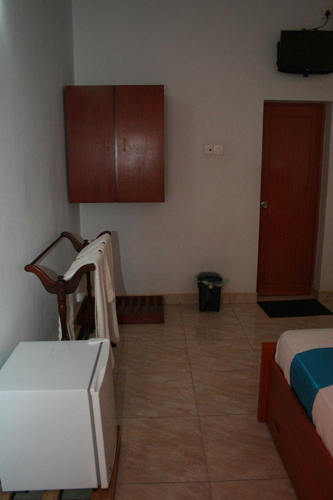 Blue Gum Hotel Джа-Ела Екстериор снимка